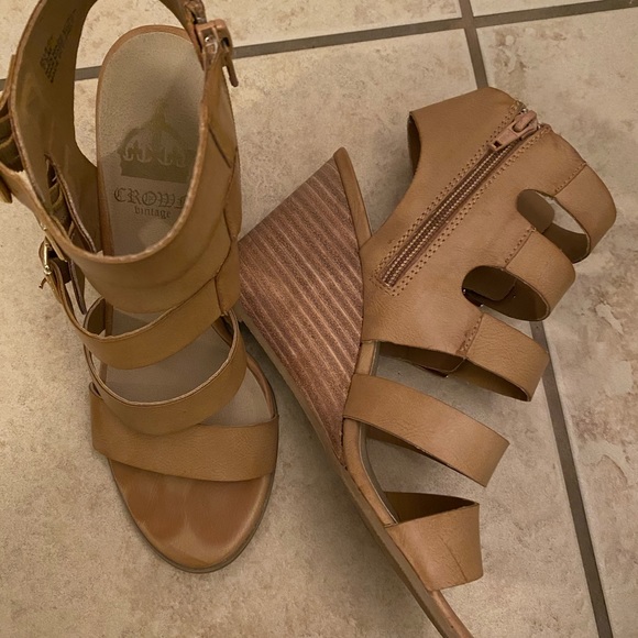Crown Vintage  wedges - Picture 5 of 6